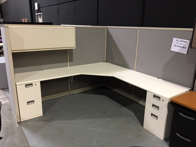 Steelcase Avenir 7 1 2 X 7 1 2 Cubicle Workstation With 2